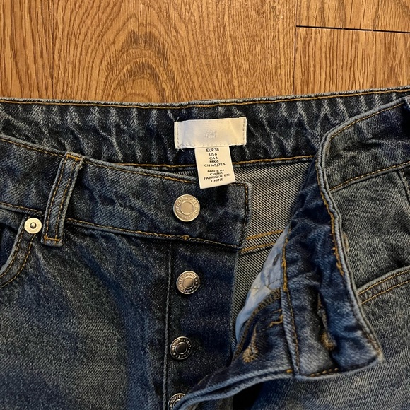 Dark Wash Jeans Size 6 - Picture 2 of 3